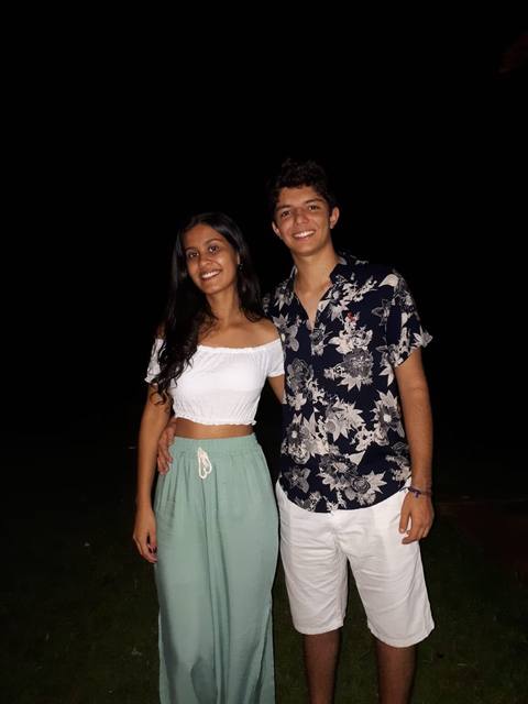 Sara e João à noite